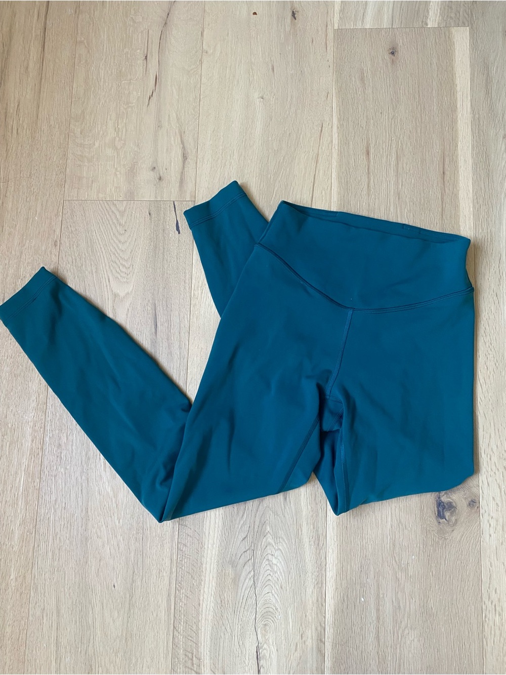 High-Rise Lulu’s leggings